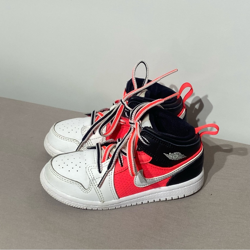 Nike Jordan 1 Mid SE (TD) Sneakers Black Infrared Toddlers Size 9C